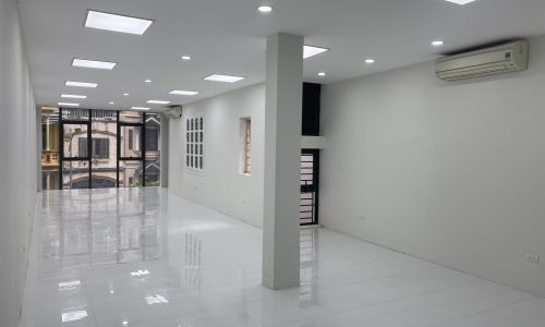 Cho thuê nhà mới mặt phố 63 thụy khuê 4 tầng