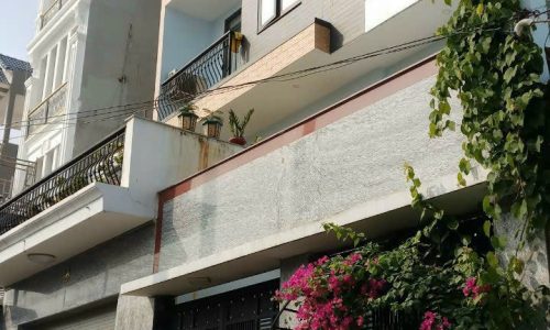 Nhà mặt tiền đường 4 Long trường DT 94m đúc 4 lầu giá ngộp